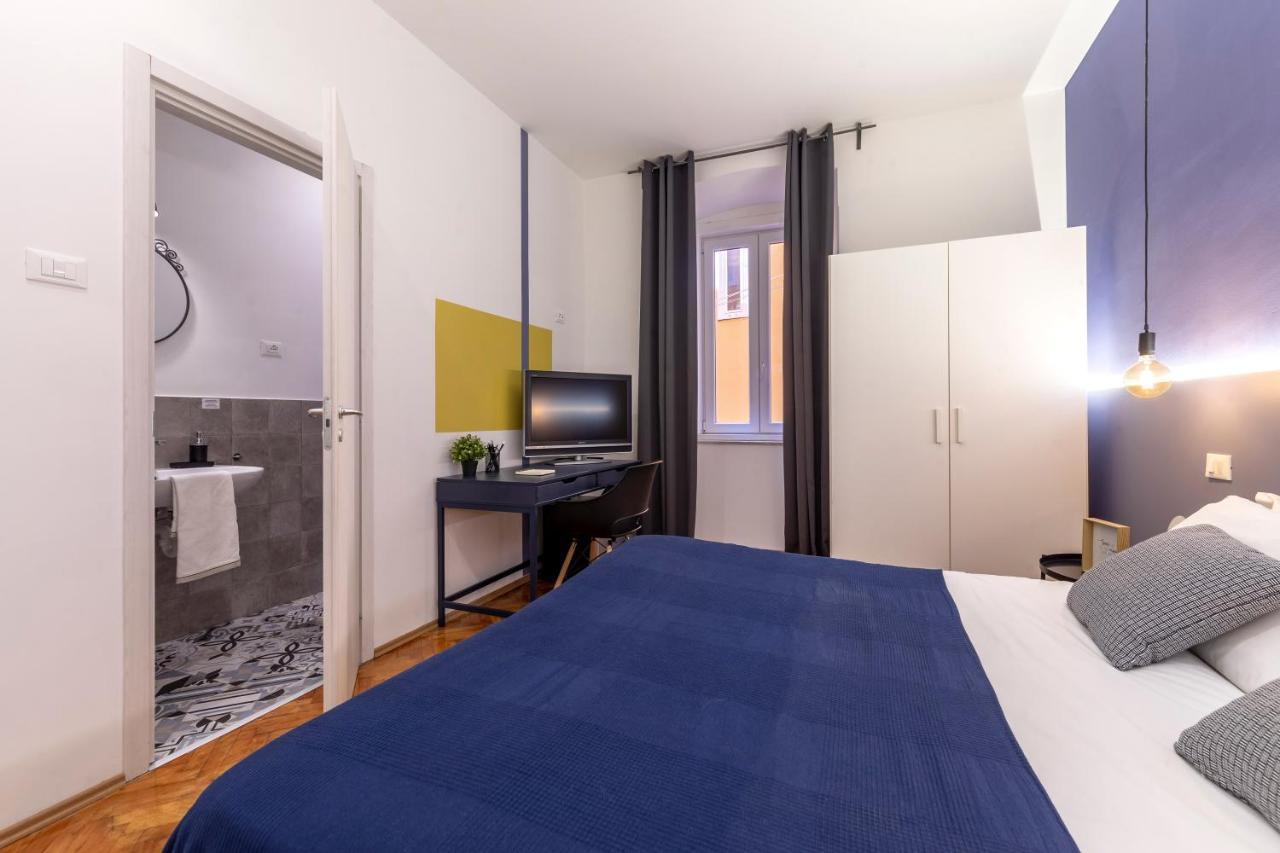 Lovely Guest-Room With Private Bathroom Триест Екстериор снимка